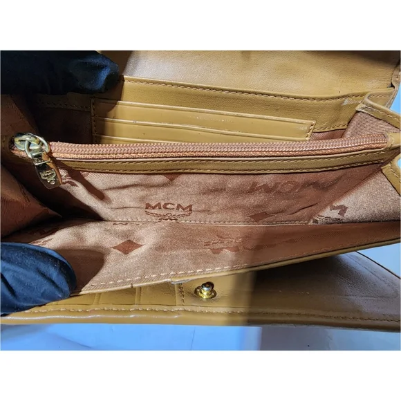 MCM Women's Tan and Red Leather Wallet - Picture 16 of 16